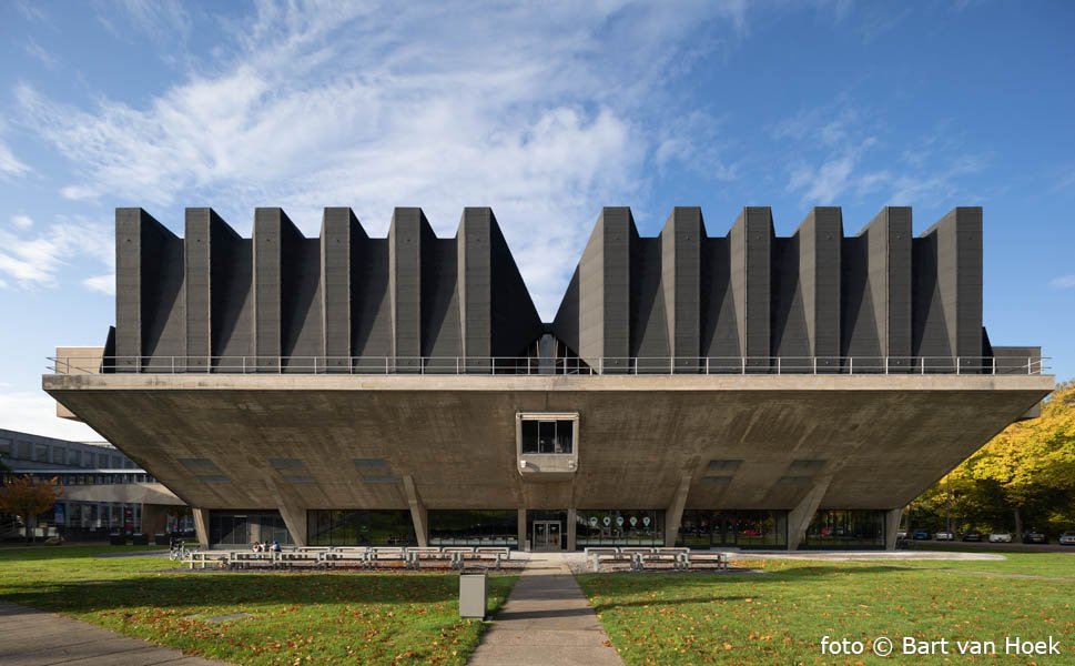 Aula TU Delft, Van den Broek en Bakema (1/7), foto Bart van Hoek