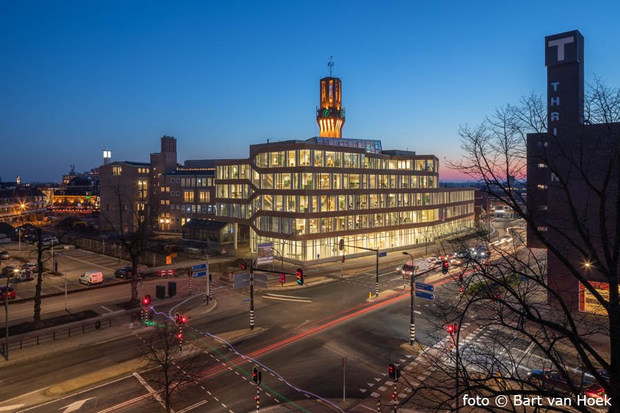 Stadskantoor en stadhuis te Hengelo