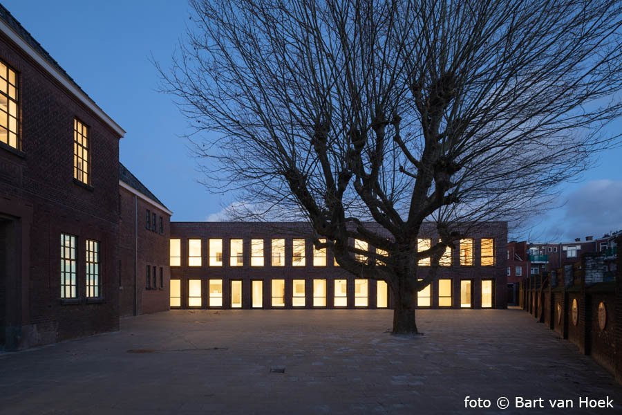 Yunus Emre school (2/7), foto Bart van Hoek