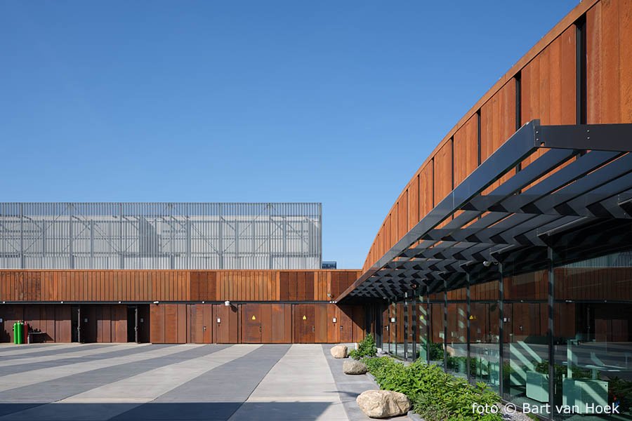 Chemicals & Gases (2/5), foto Bart van Hoek