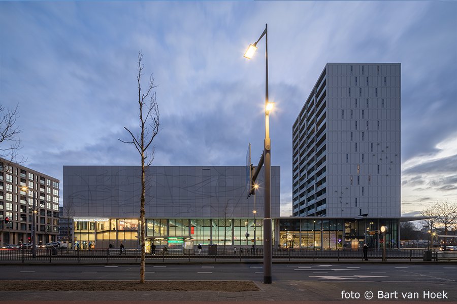 Huis op Zuid (foto: Bart van Hoek)