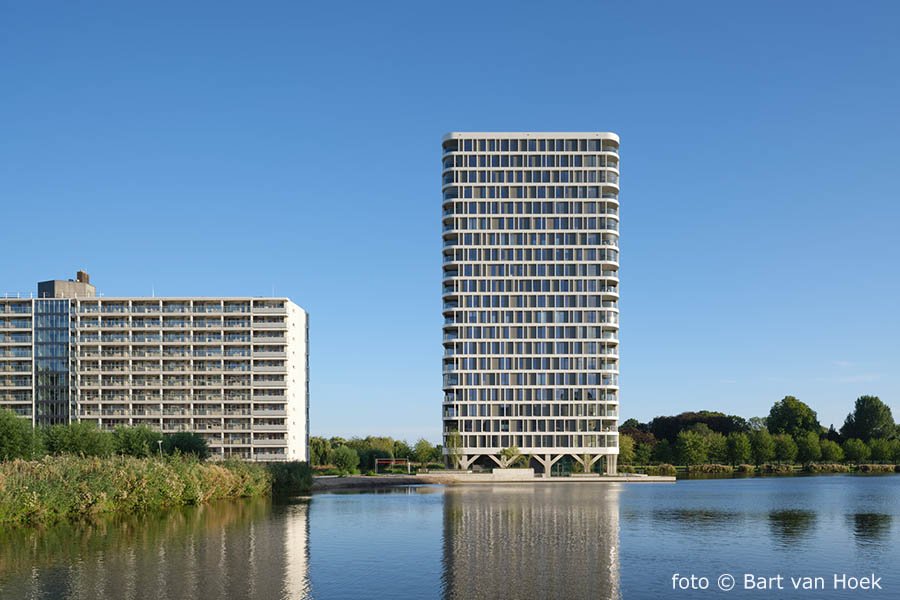 Woontoren Bernini (01/07), foto Bart van Hoek